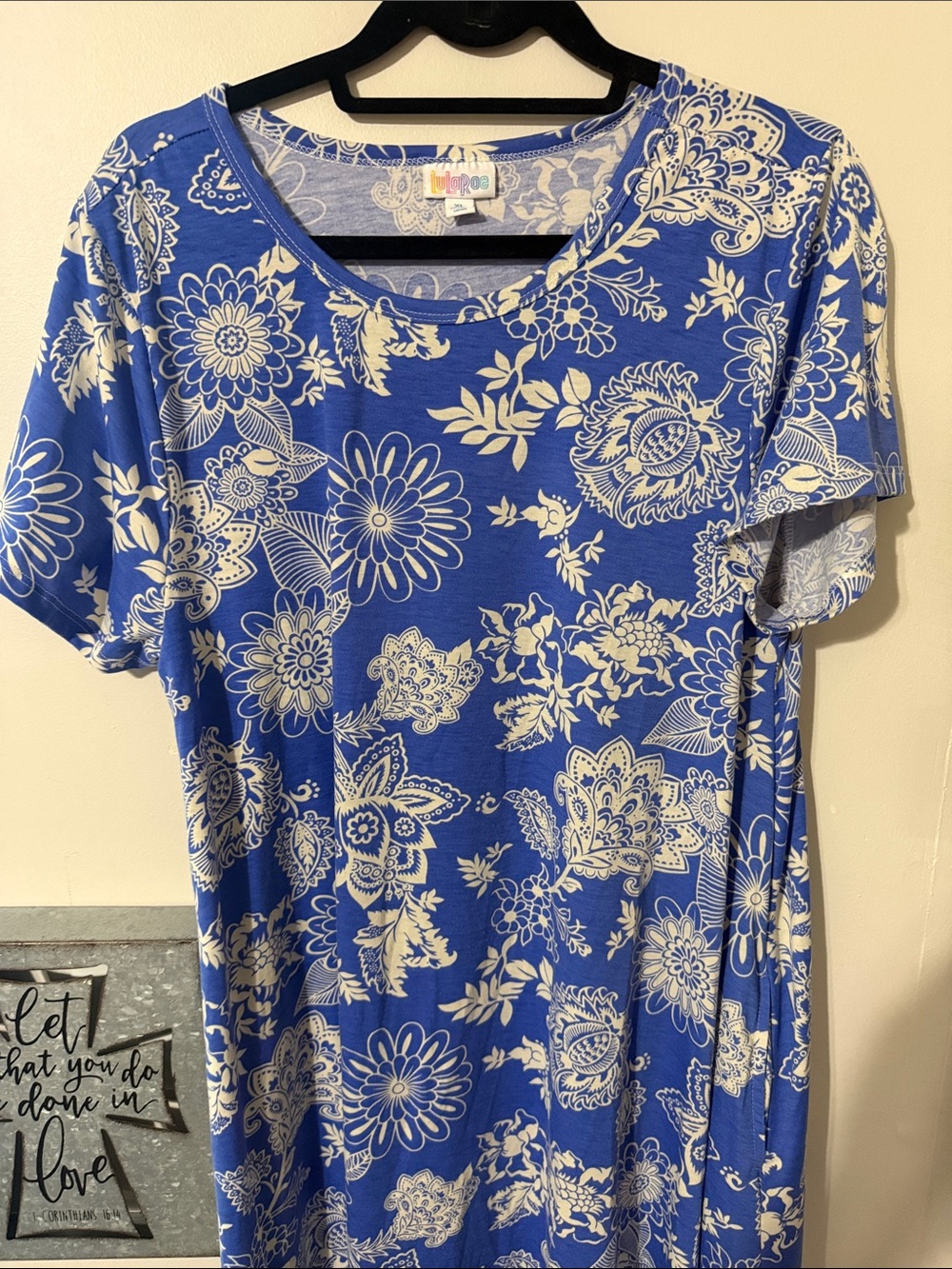 LuLaRoe Royal Blue and White Floral Top - Picture 3 of 5